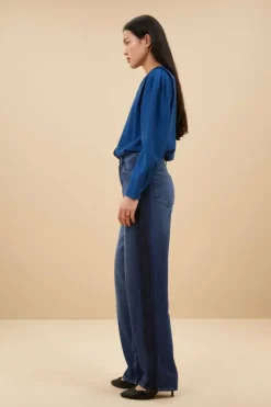 Blouses*By bar erin blouse | college navy