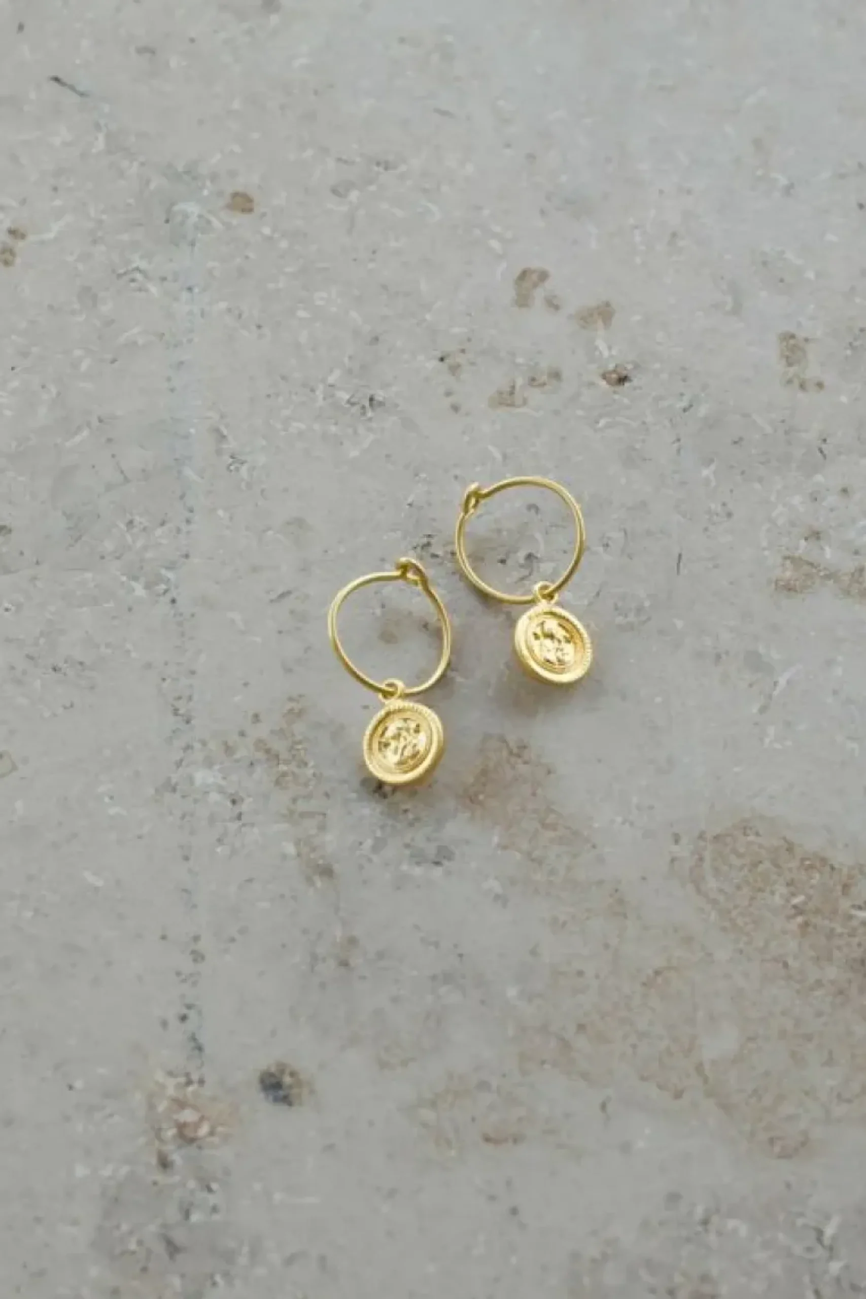 Oorbellen*By bar PD maria round earring | gold