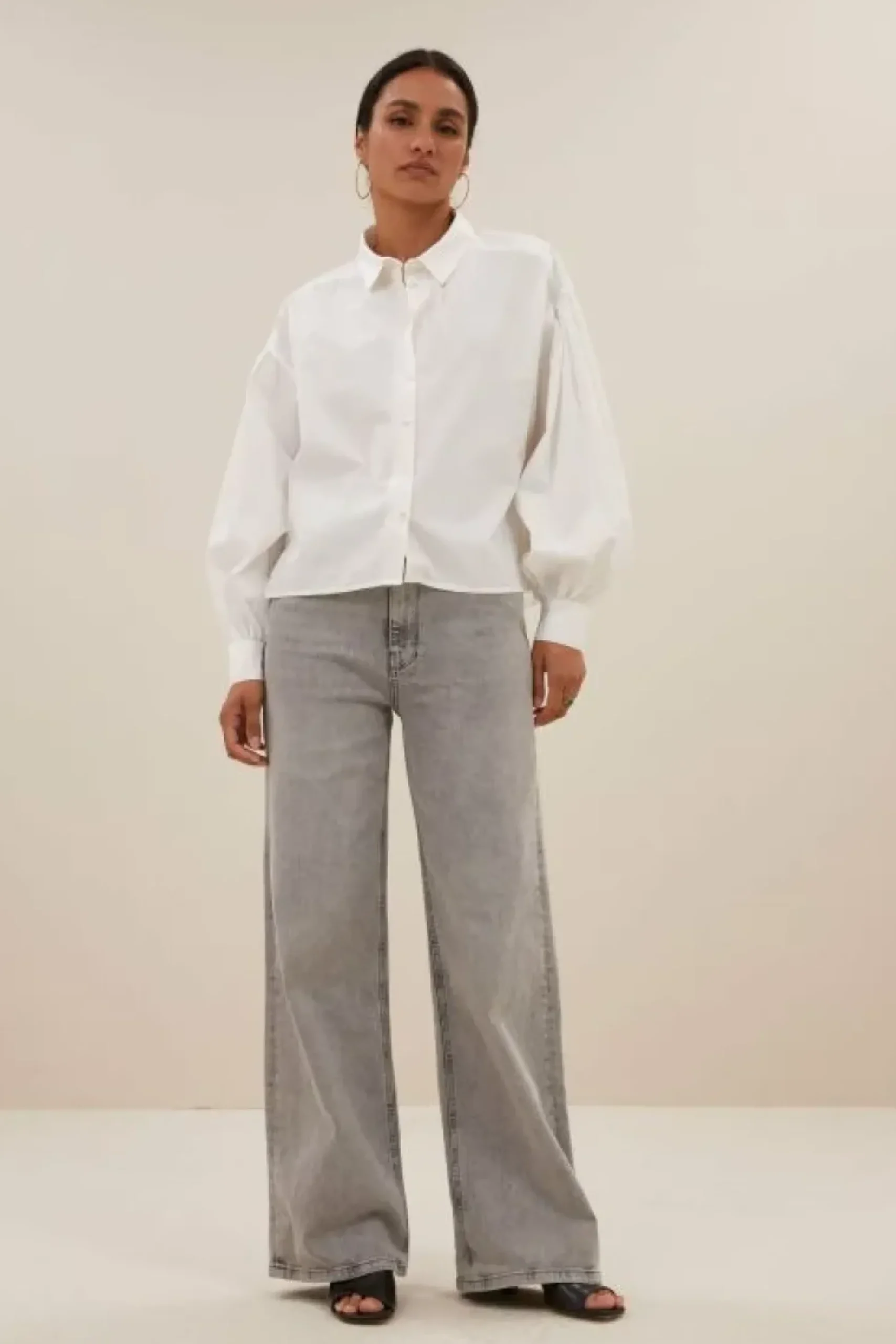 Blouses*By bar sarah short blouse | white